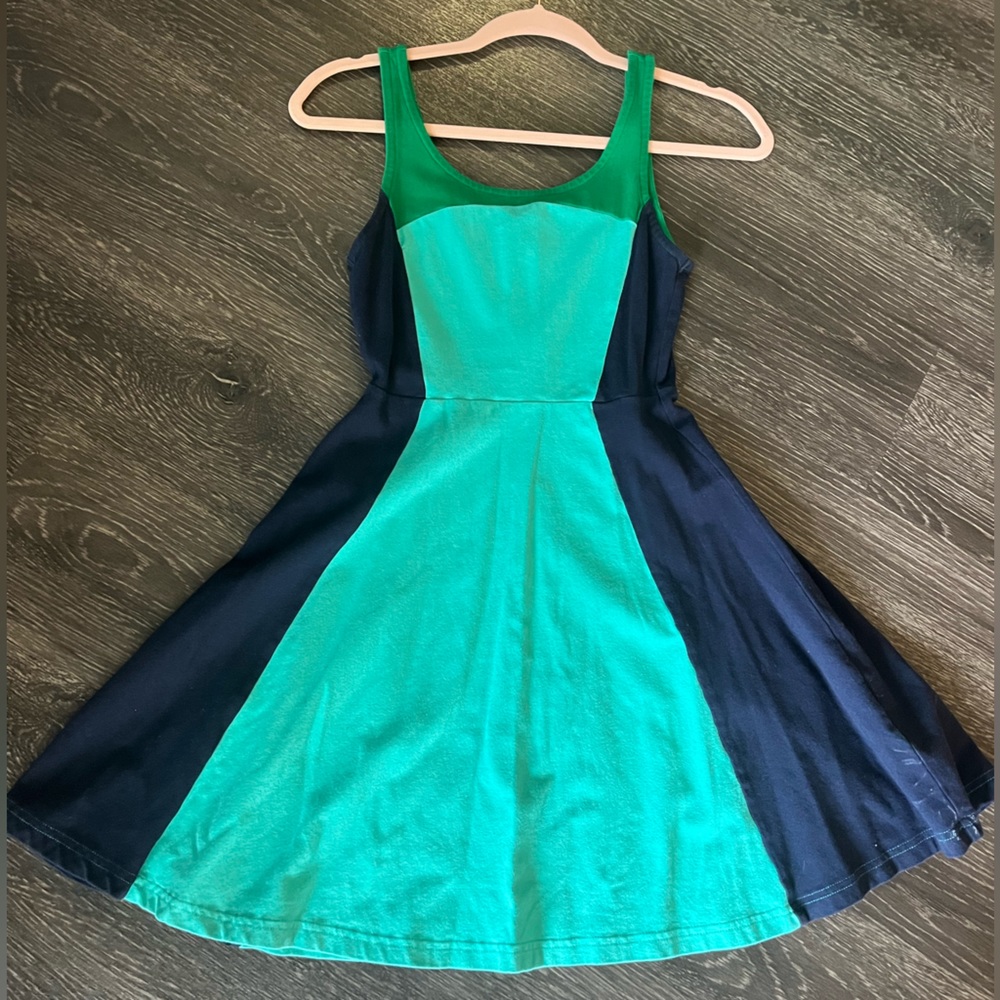 Express comfy dress - size XS but stretches